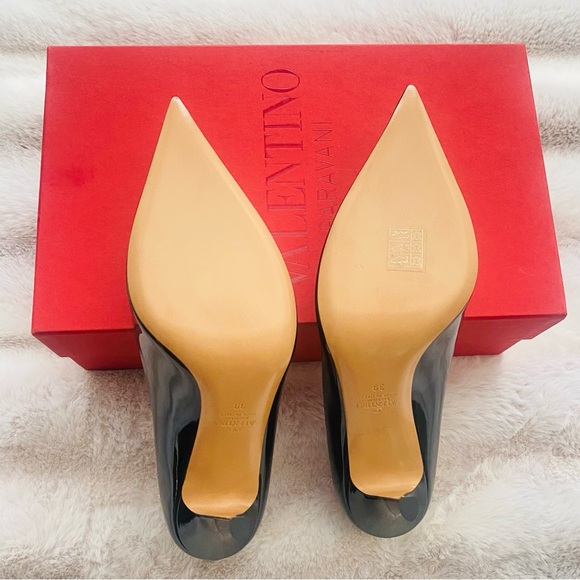 VALENTINO ONE STUD PATENT LEATHER PUMP 100MM - Picture 4 of 5